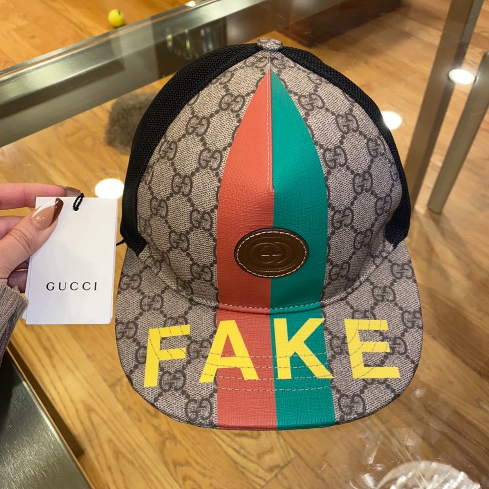 Gucci Fake' Logo Print Baseball Hat